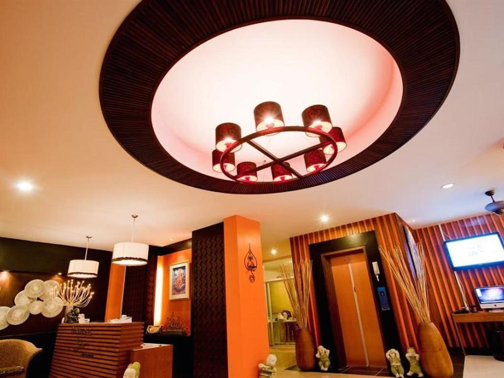 Hotell Deva Patong